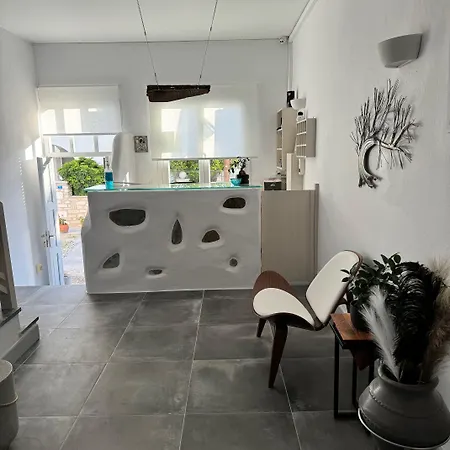 δήλιον Ξενοδοχείο 2*